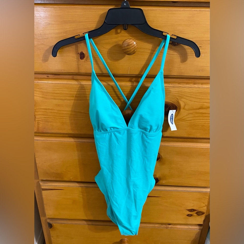OLD NAVY Aqua One Piece Swimsuit Women’s L summer beach vacation resort